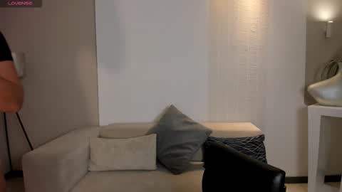 Snapshot of natalielewis_ chatting on February 15, 11:08 am Natalie Lewis online show from February 15, 11:08 am