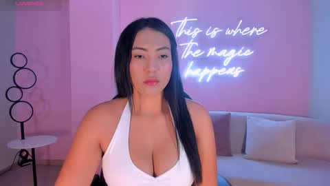 Snapshot of natalielewis_ chatting on February 27, 12:16 pm Natalie Lewis online show from February 27, 12:16 pm