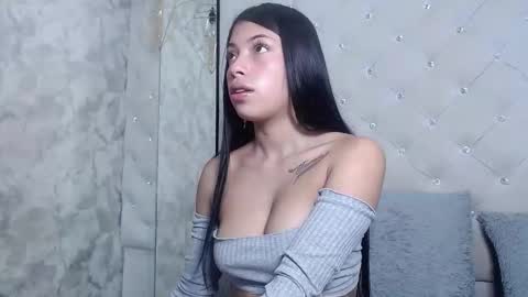 Snapshot of nataliepetite3x chatting on November 24, 11:54 am Natalie online show from November 24, 11:54 am