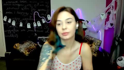 Snapshot of natalimillers chatting on November 6, 7:09 am Natali online show from November 6, 7:09 am