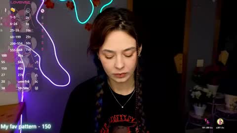 Snapshot of natalimillers chatting on November 18, 6:40 am Natali online show from November 18, 6:40 am