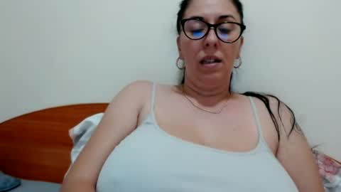 Snapshot of natally565656 chatting on July 4, 1:06 pm natally online show from July 4, 1:06 pm