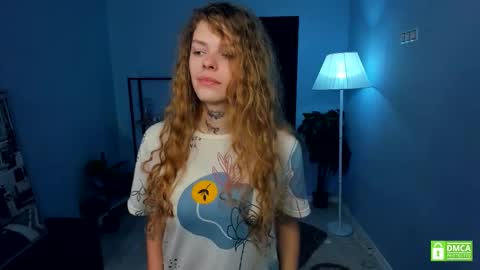 Natalie online show from November 19, 5:18 am