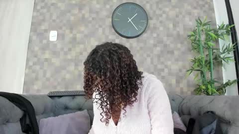 Naty online show from November 16, 7:30 pm