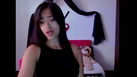 Nataly Escobar online show from March 10, 12:15 pm