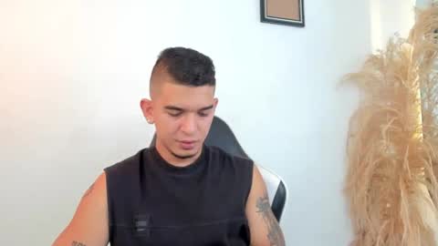 Snapshot of natan_77 chatting on November 25, 2:39 pm natan_77 online show from November 25, 2:39 pm