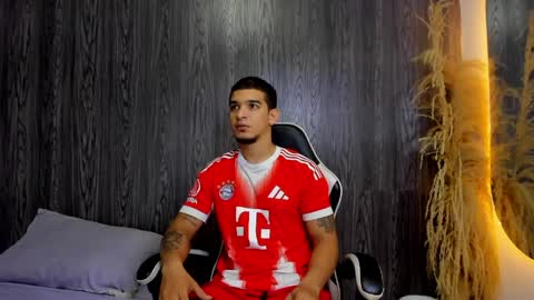 natan_77 online show from May 16, 11:57 pm