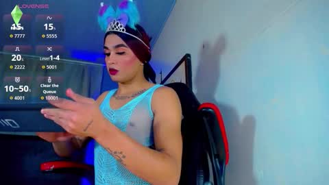 Snapshot of natasha_clifford chatting on November 12, 9:21 am natasha_clifford online show from November 12, 9:21 am