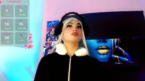 natasha_clifford online show from May 11, 8:17 pm
