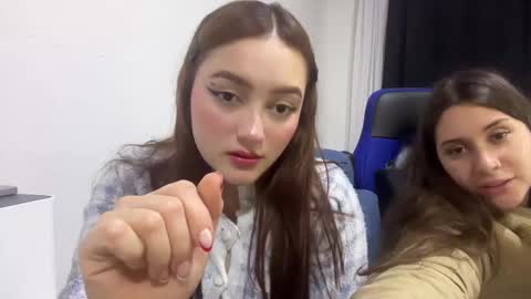 natasha_romanof18 online show from January 8, 4:04 am