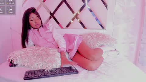Snapshot of natasha_smith_ws chatting on December 3, 8:06 pm Natasha online show from December 3, 8:06 pm