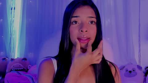 Snapshot of natasha_smith_ws chatting on December 21, 6:44 pm Natasha online show from December 21, 6:44 pm