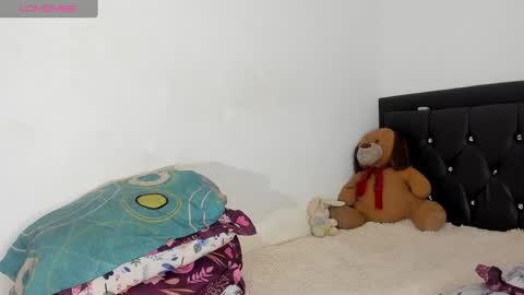 Snapshot of natassha_brown chatting on January 26, 12:22 pm Natassha online show from January 26, 12:22 pm