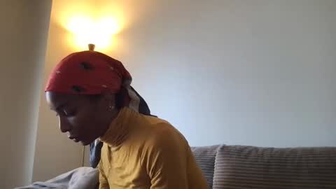 Snapshot of natassiadreamsxxx chatting on January 11, 12:15 am Natassia Dreams online show from January 11, 12:15 am