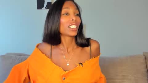 Natassia Dreams online show from March 27, 11:59 pm