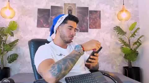 Snapshot of nate_franco chatting on December 16, 2:49 am Nate Franco online show from December 16, 2:49 am