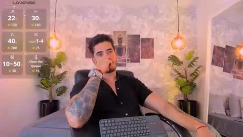 Snapshot of nate_franco chatting on December 19, 3:57 am Nate Franco online show from December 19, 3:57 am