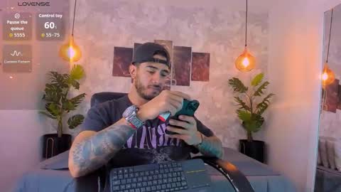 Snapshot of nate_franco chatting on December 23, 4:32 am Nate Franco online show from December 23, 4:32 am