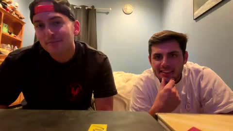 Snapshot of natetheexplorer chatting on June 20, 12:14 am natetheexplorer online show from June 20, 12:14 am