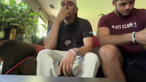 natetheexplorer online show from August 7, 8:22 pm