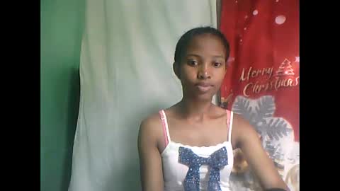 nathalie004 online show from October 8, 5:49 am