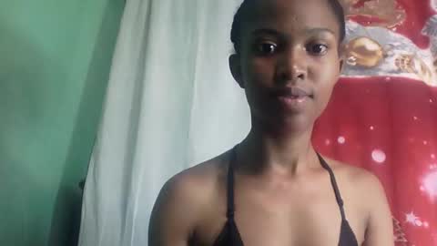 nathalie004 online show from October 14, 4:46 am