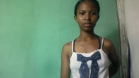 nathalie004 online show from October 21, 5:19 am