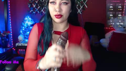 Nathalie online show from December 2, 11:34 pm