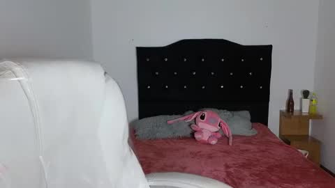 Snapshot of nathaly_blue chatting on February 27, 7:26 pm nathaly_blue online show from February 27, 7:26 pm