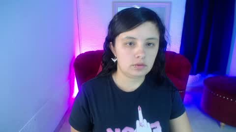 Snapshot of nathaly_low chatting on June 17, 12:07 pm nathaly low online show from June 17, 12:07 pm