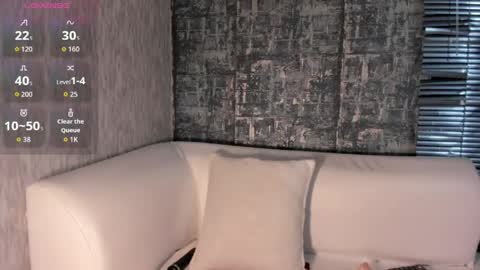        online show from April 6, 8:32 pm