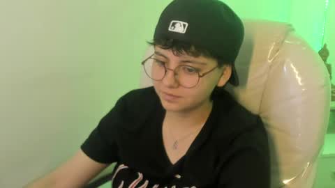 nathalyy_ds online show from April 16, 4:30 pm