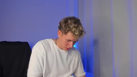 Nathan online show from December 17, 7:20 pm