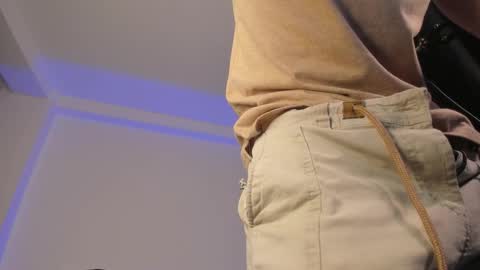 Nathan online show from February 10, 6:12 pm