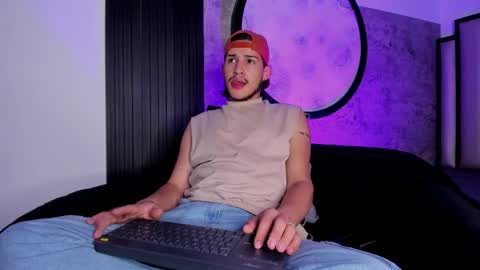   online show from September 10, 9:09 am
