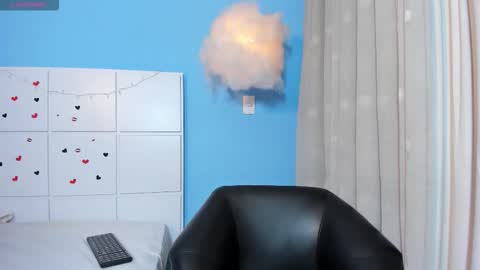 nathanbell1 online show from October 5, 12:53 am