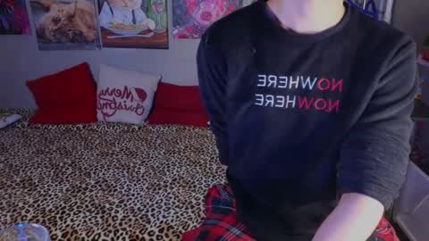 N A T H AN online show from November 4, 2:49 pm