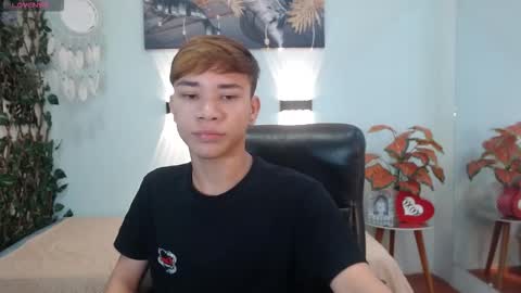 nathanclay online show from December 16, 4:06 am