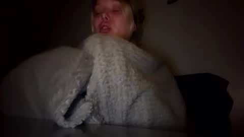 SexyStacey online show from February 17, 3:14 am