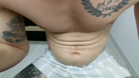 Snapshot of nathann92 chatting on February 15, 9:55 pm nathann92 online show from February 15, 9:55 pm