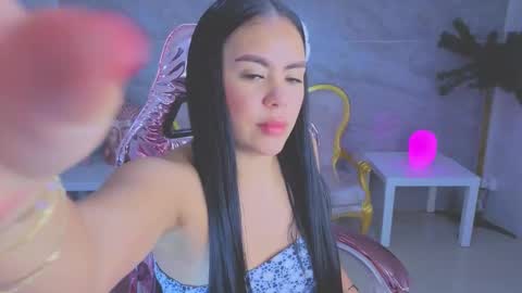 Snapshot of nati06_s chatting on February 16, 12:45 pm Natalia online show from February 16, 12:45 pm