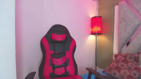 nati_fresh online show from April 16, 7:47 pm