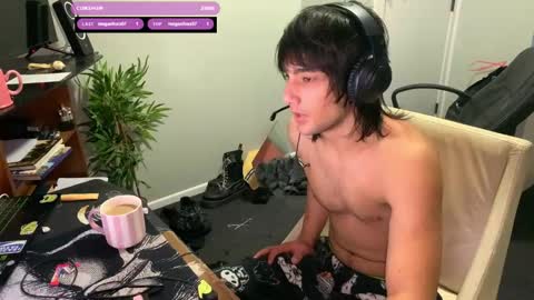 native_boy2 online show from September 29, 5:45 am