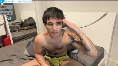 Snapshot of native_boy2 chatting on June 16, 6:49 am native_boy2 online show from June 16, 6:49 am