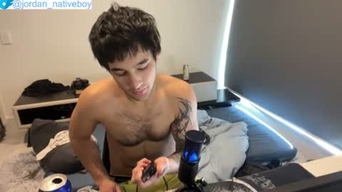 Snapshot of native_boy2 chatting on June 28, 11:22 pm native_boy2 online show from June 28, 11:22 pm