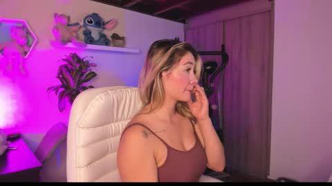 Nattasha online show from October 5, 1:59 am