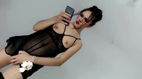 Snapshot of nattayah chatting on February 14, 8:00 am Nathalie smith online show from February 14, 8:00 am