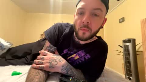 Snapshot of natti_daddy chatting on April 25, 3:20 pm Nattidaddy online show from April 25, 3:20 pm