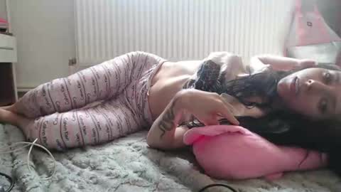 Snapshot of natty_chloe chatting on June 7, 8:29 am Chloe online show from June 7, 8:29 am
