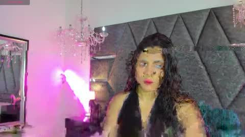 Naty online show from May 4, 11:39 am